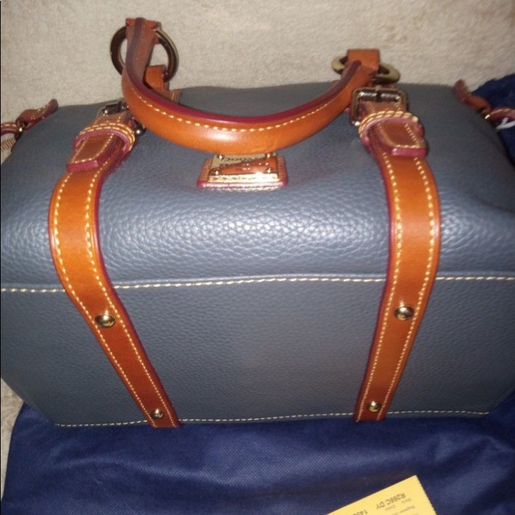 DOONEY & BOURKE GRAY FLORENTINE LEATHER SATCHEL DOMED HANDBAG & MONOGRAM WALLET - Picture 10 of 10